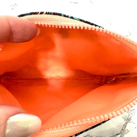 Ipsy July 2019 Glam Bag TROPICAL PALM LEAF PRINT - Picture 3 of 4